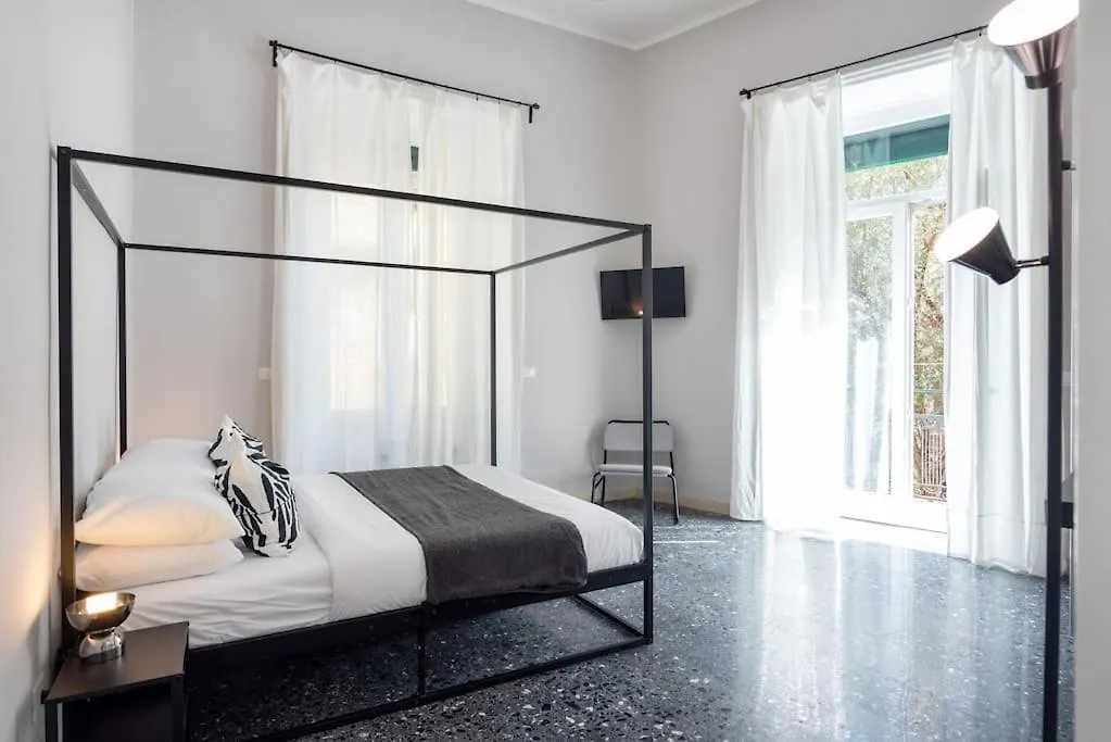 The Shelter 5 Napoli Apartment